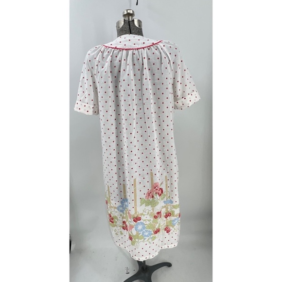 Dan-Ellen vintage, granny cottage core floral, polkadot snap front house dress - Picture 9 of 14